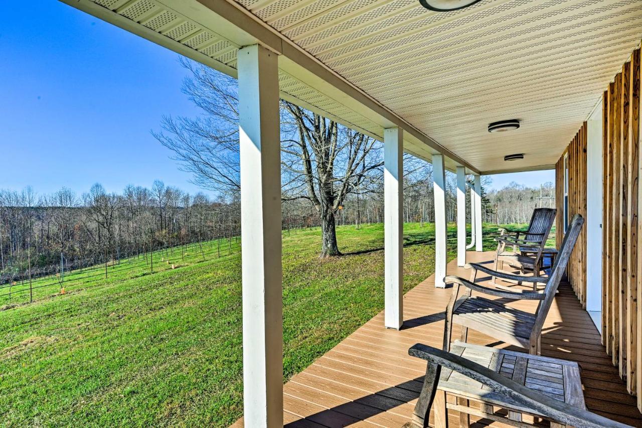 Breathtaking Elkin Getaway With Vineyard Views! Villa ภายนอก รูปภาพ